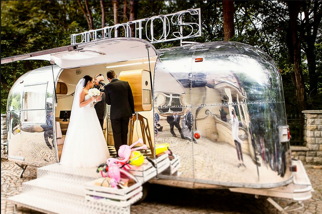 What Are Photo Booths? – Photo booth for sale